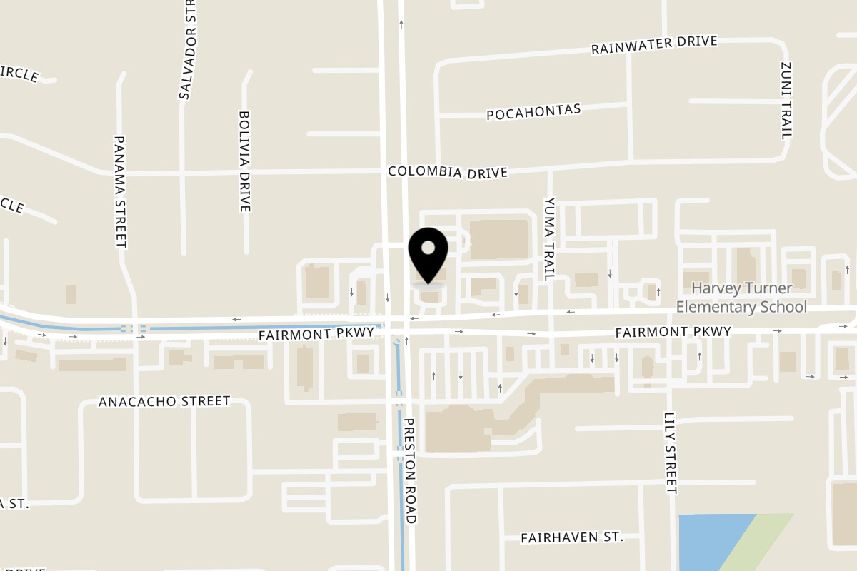 Map showing the location of Clutch City Cluckers Pasadena on 4815 Fairmont Pkwy in Pasadena
